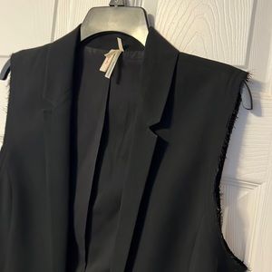 Sleeve less boyfriend blazer
